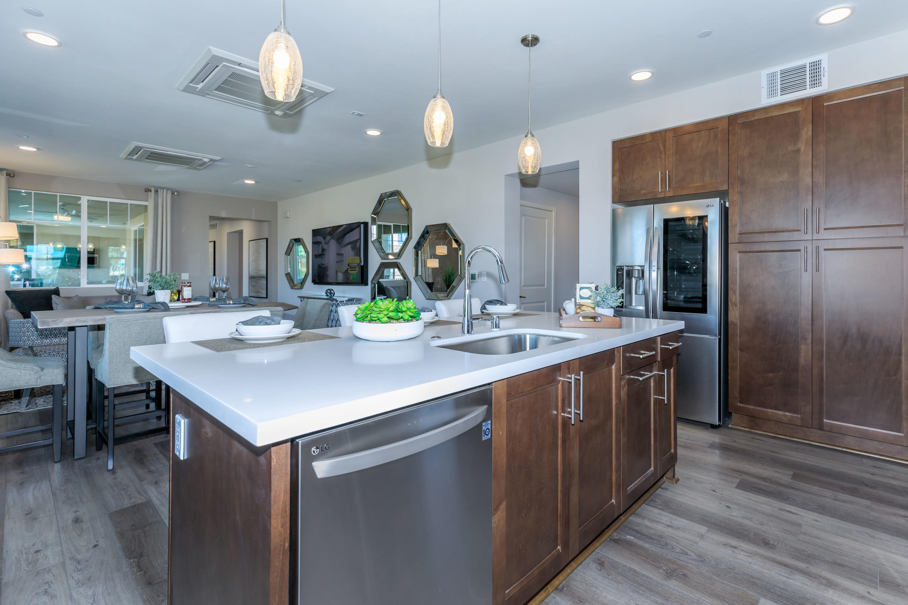 2810 Wagon Wheel Road, Unit 202 Oxnard, CA 93036 - Photo 6 of 33 02d