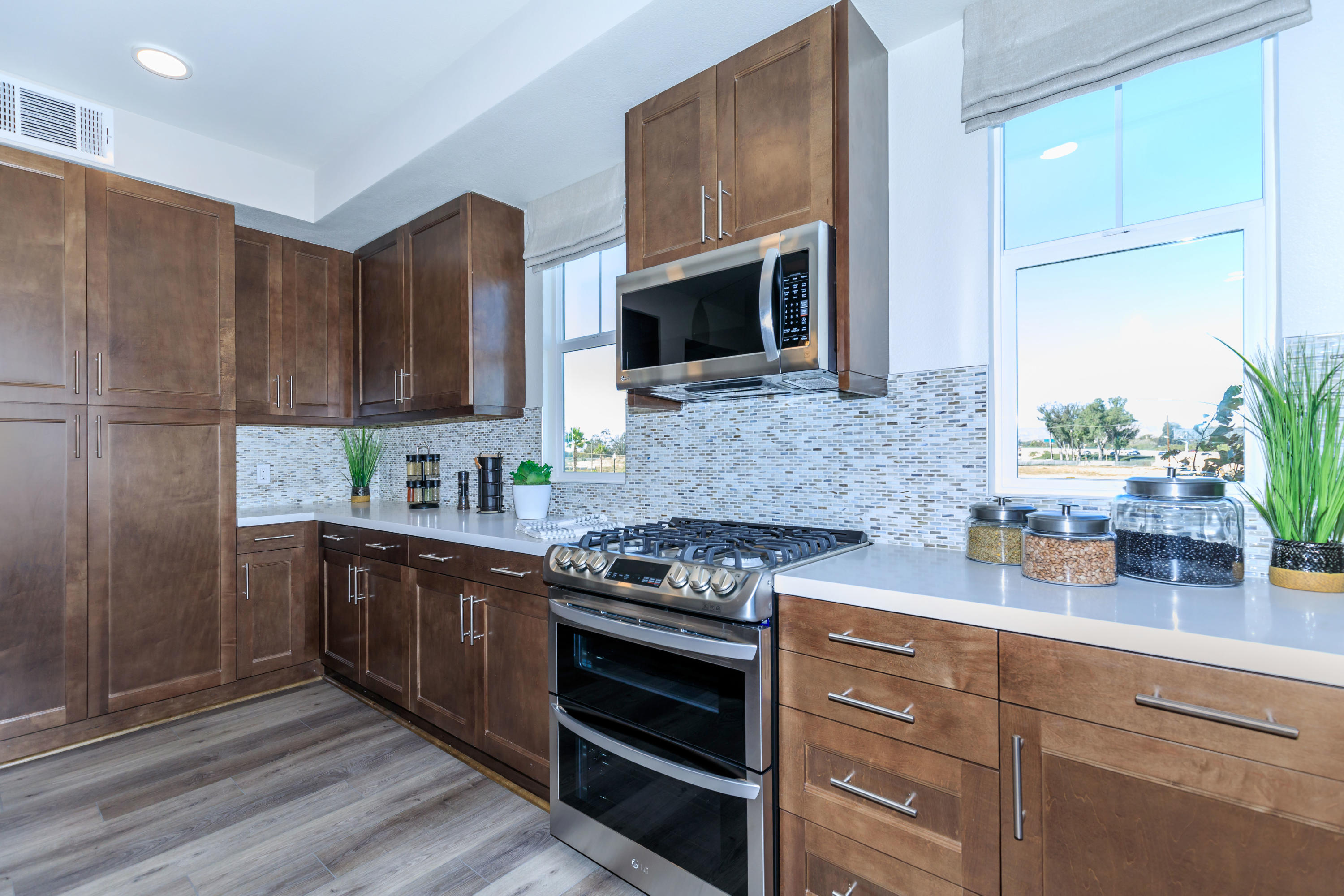 2810 Wagon Wheel Road, Unit 202 Oxnard, CA 93036 - Photo 7 of 33 02e