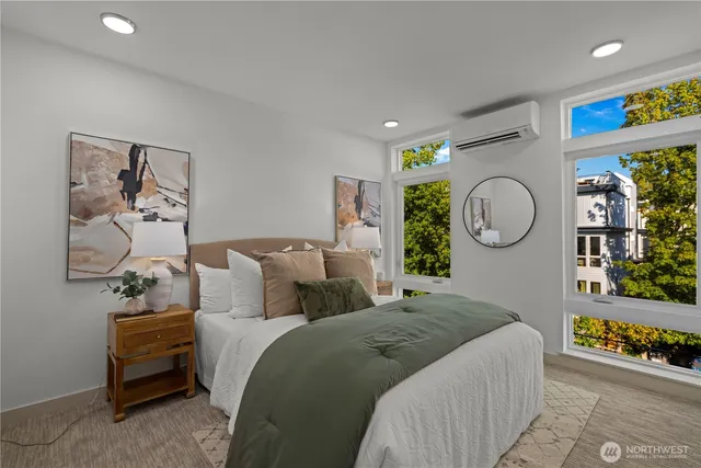 $718,000 | 3607 Linden Avenue North, Seattle, WA 98103