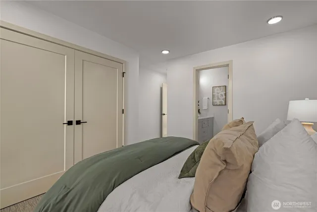 $718,000 | 3607 Linden Avenue North, Seattle, WA 98103