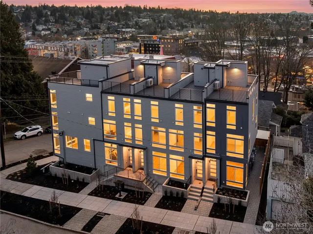 $718,000 | 3607 Linden Avenue North, Seattle, WA 98103