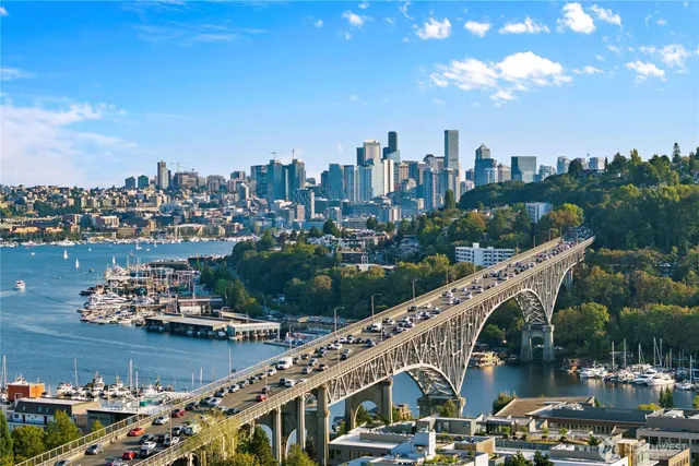 $718,000 | 3607 Linden Avenue North, Seattle, WA 98103