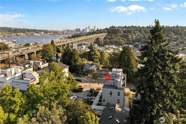 $718,000 | 3607 Linden Avenue North, Seattle, WA 98103