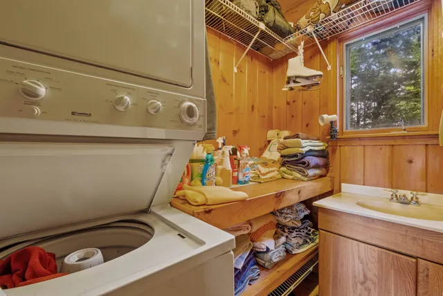 $3,200,000 | 2 Little Badger Island, Moultonborough, NH 03254