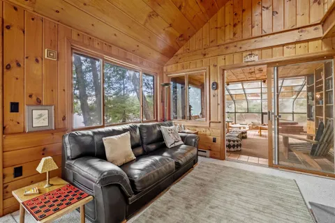 $3,200,000 | 2 Little Badger Island, Moultonborough, NH 03254