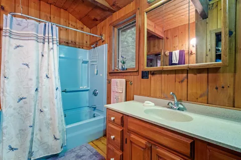 $3,200,000 | 2 Little Badger Island, Moultonborough, NH 03254