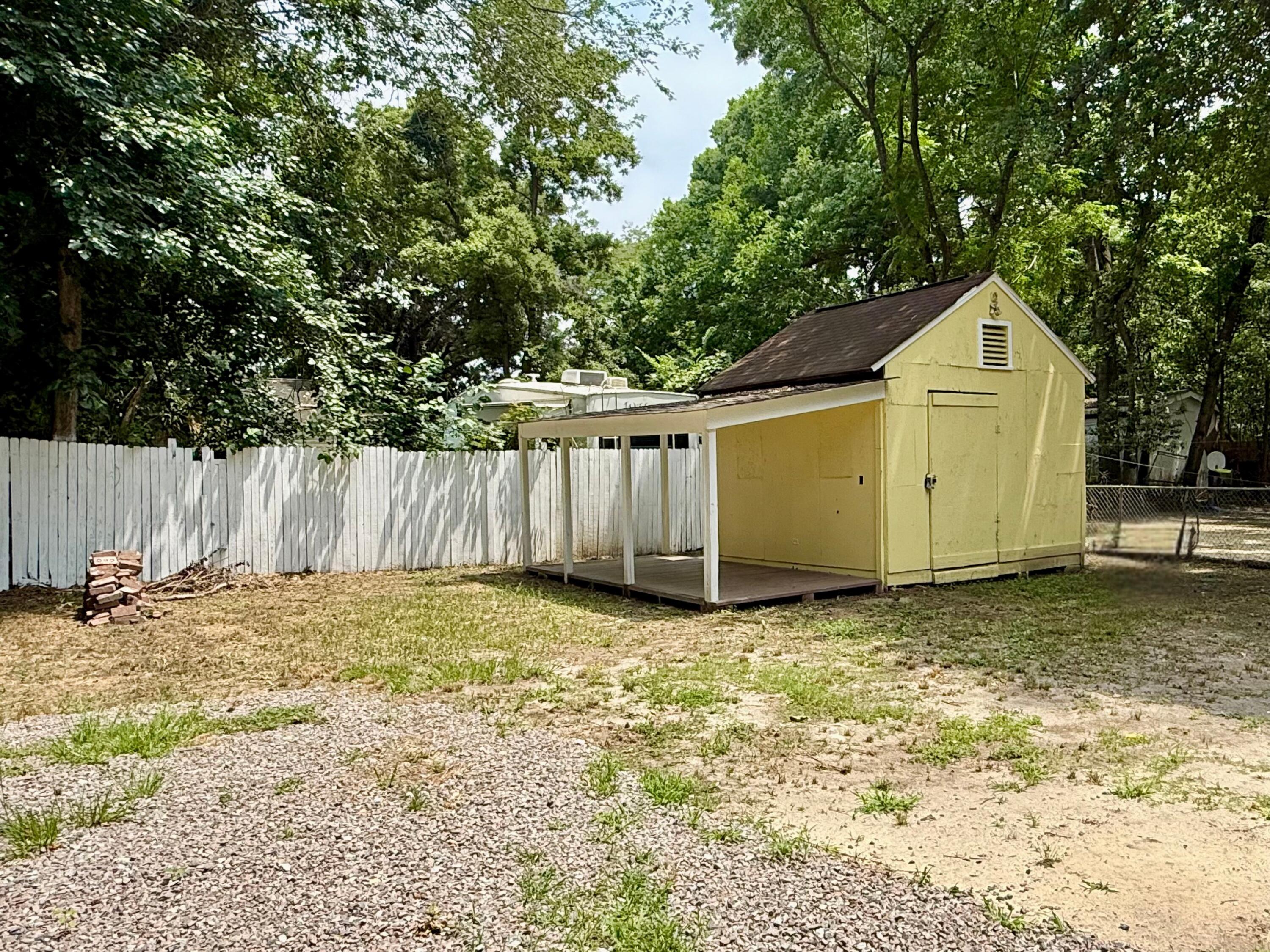 2321 Falcon Road North Charleston, SC 29406 - Photo 12 of 13 B98D9527-452E-4CAE-94F4-C8AF0AE9DA4F