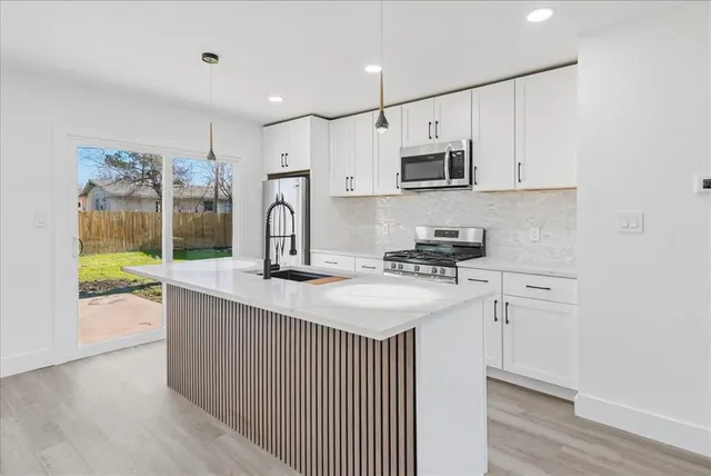 $330,000 | 2902 Lowell Drive, Irving, TX 75062