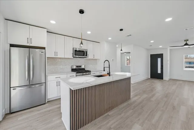 $330,000 | 2902 Lowell Drive, Irving, TX 75062