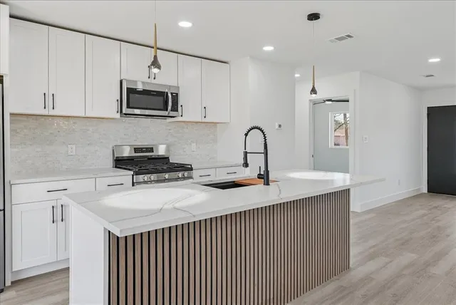 $330,000 | 2902 Lowell Drive, Irving, TX 75062