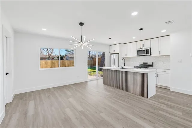 $330,000 | 2902 Lowell Drive, Irving, TX 75062