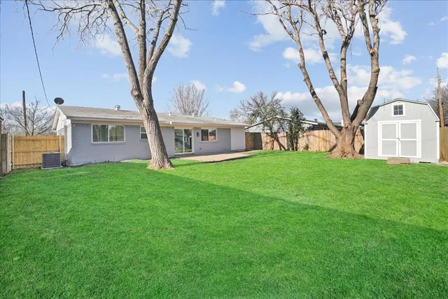 $330,000 | 2902 Lowell Drive, Irving, TX 75062