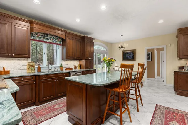 $1,450,000 | 37 Pine Road, North Hampton, NH 03862