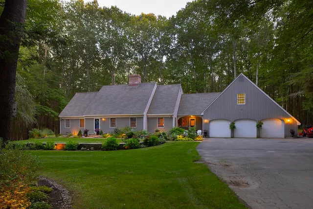 $1,450,000 | 37 Pine Road, North Hampton, NH 03862