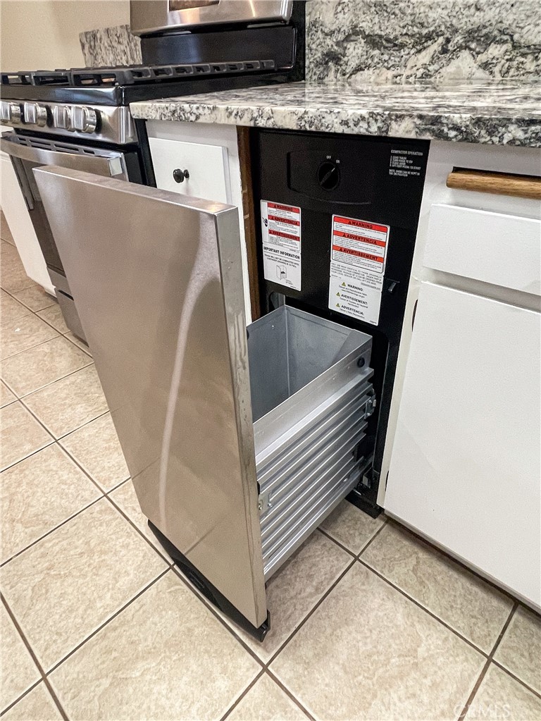 230 Bethany Road, Unit 306 Burbank, CA 91504 - Photo 16 of 44