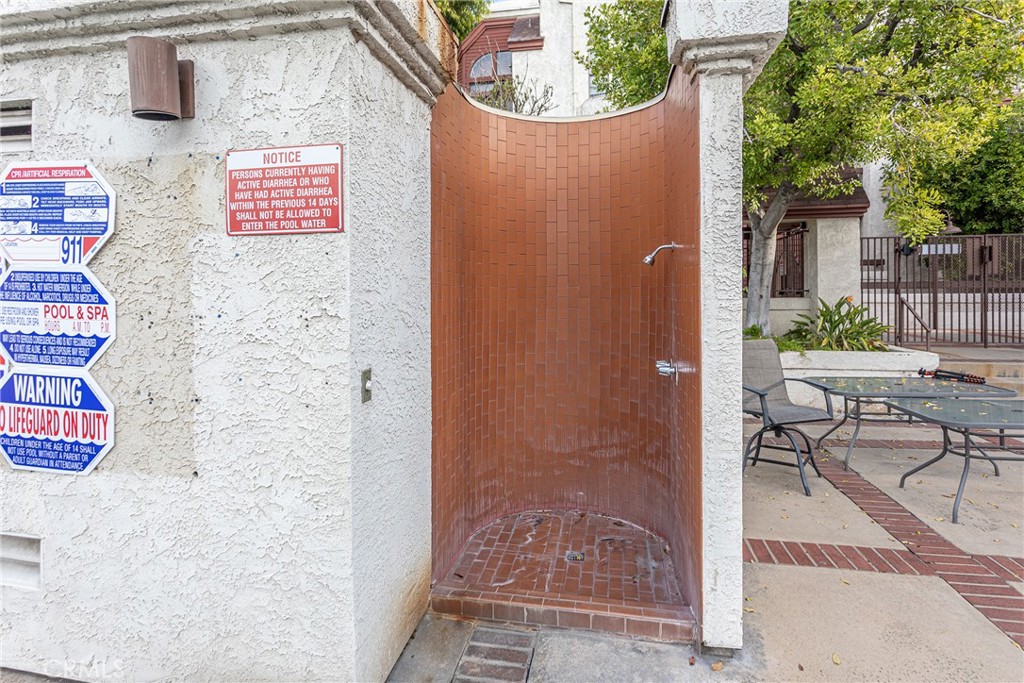 230 Bethany Road, Unit 306 Burbank, CA 91504 - Photo 37 of 44