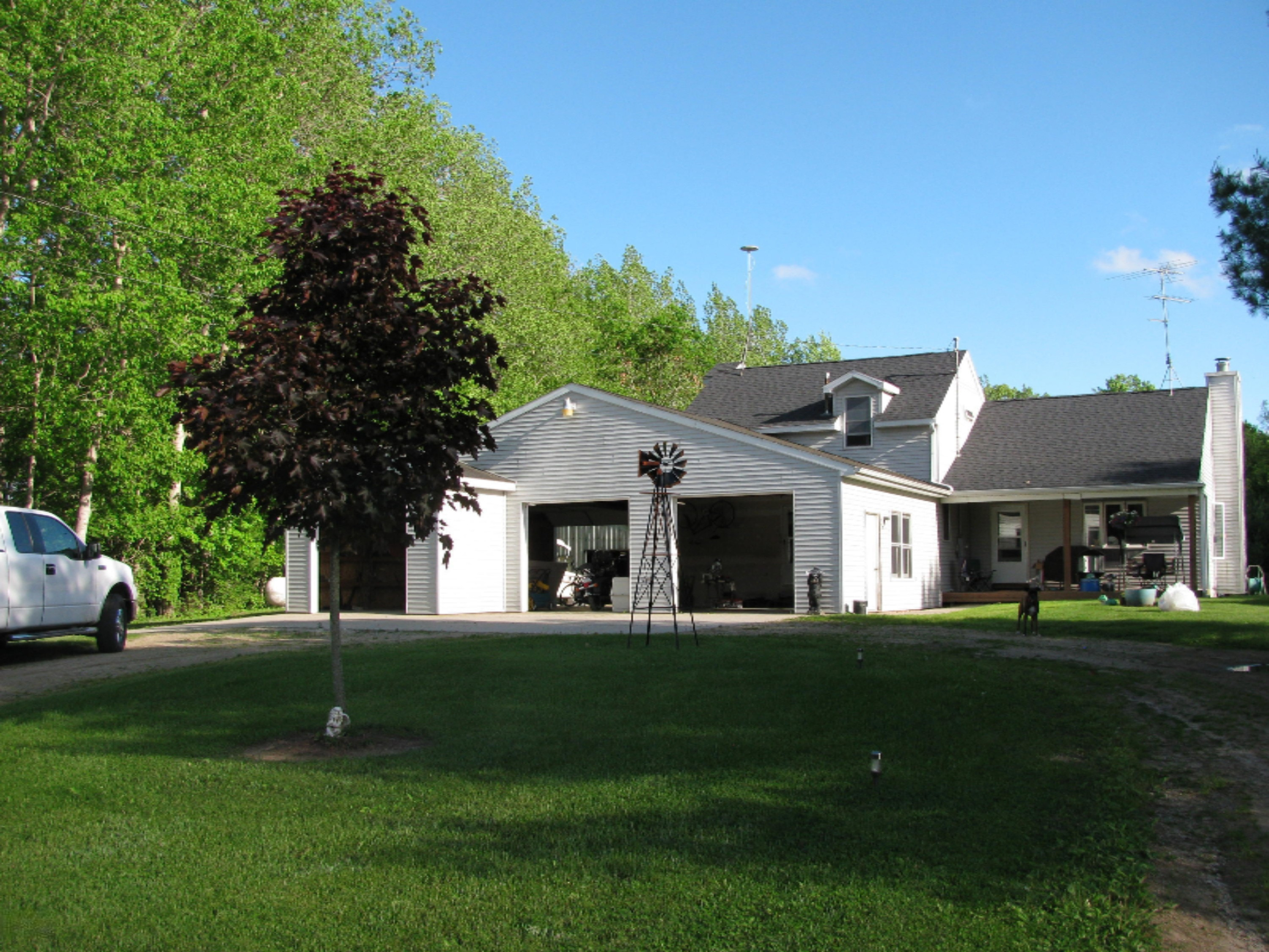 2812 East Colby Road Stanton, MI 48888 - Photo 1 of 32 IMG_5095