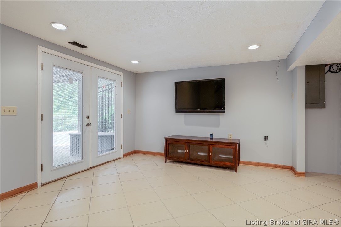 7595 High Ridge Lane Northeast Lanesville, IN 47136 - Photo 26 of 47