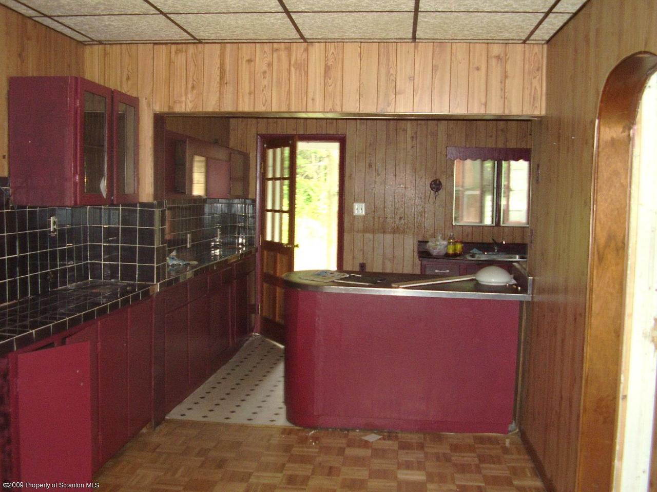 28 Rear Powderly Street Carbondale, PA 18407 - Photo 3 of 4 Gallery Image 3