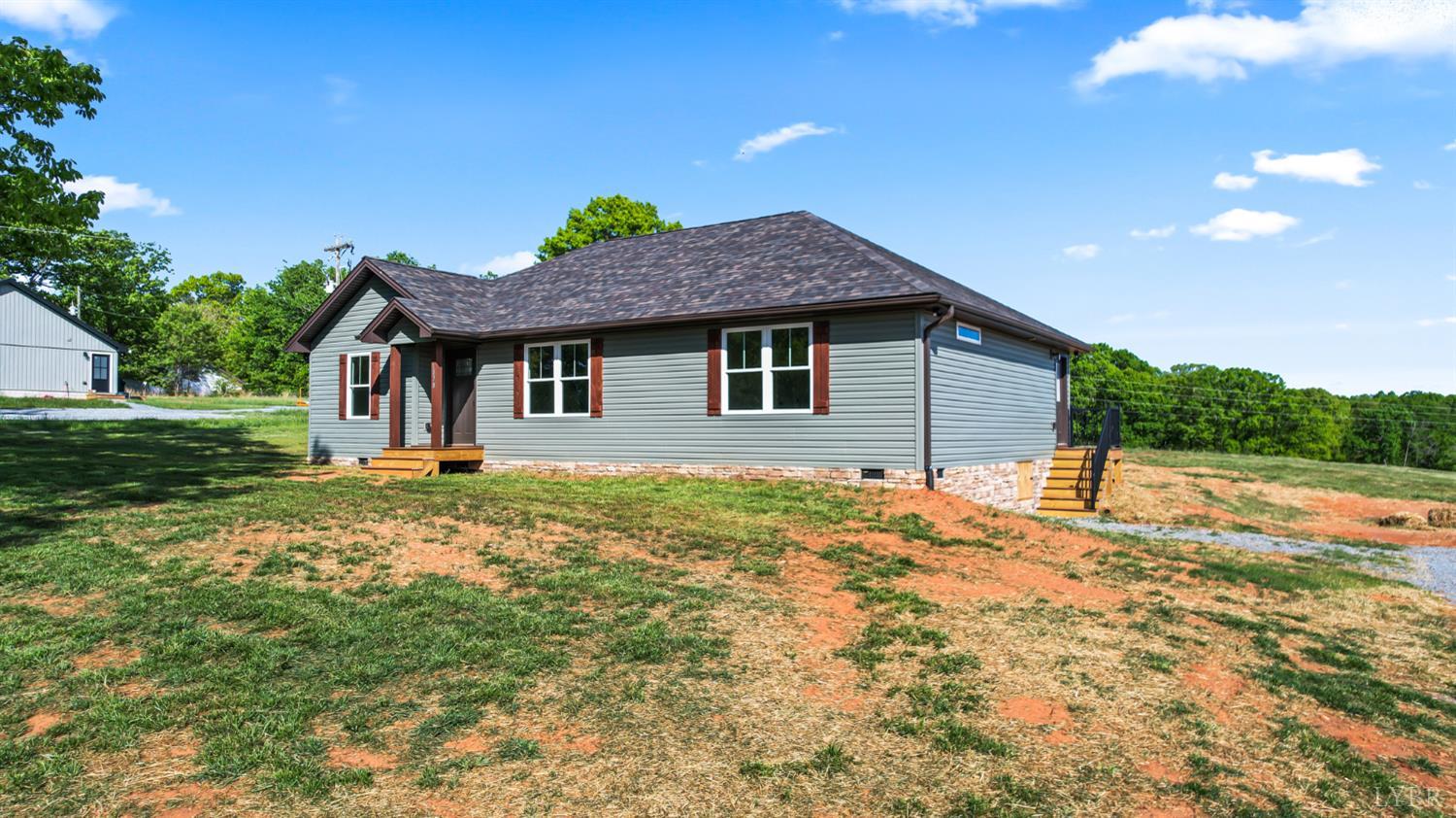 1078 Quaker Church Road Bedford, VA 24523 - Photo 4 of 49