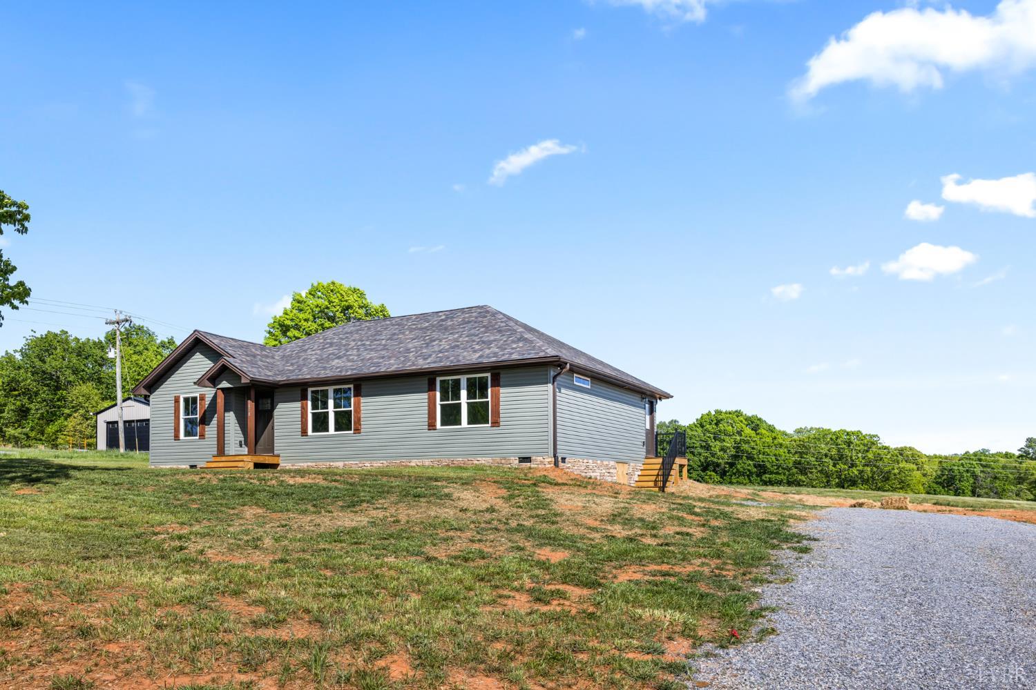 1078 Quaker Church Road Bedford, VA 24523 - Photo 6 of 49