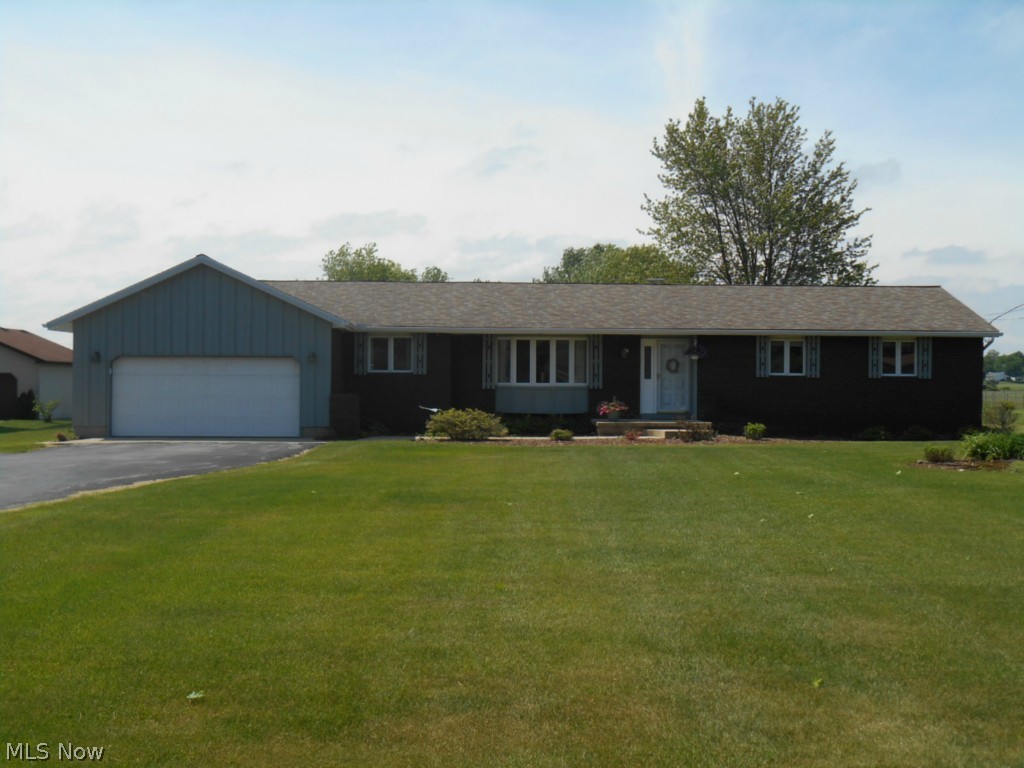 37105 Chestnut Ridge Road Elyria, OH 44035 - Photo 1 of 15 Gallery Image 1