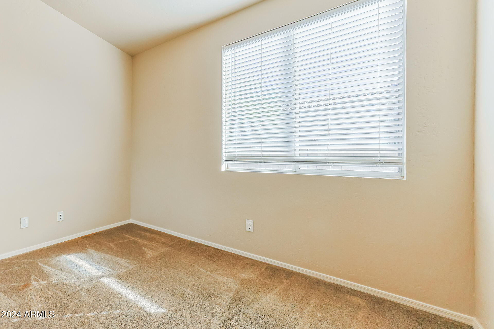 2018 West Carson Road Phoenix, AZ 85041 - Photo 18 of 21 018-photo-bedroom-14125108