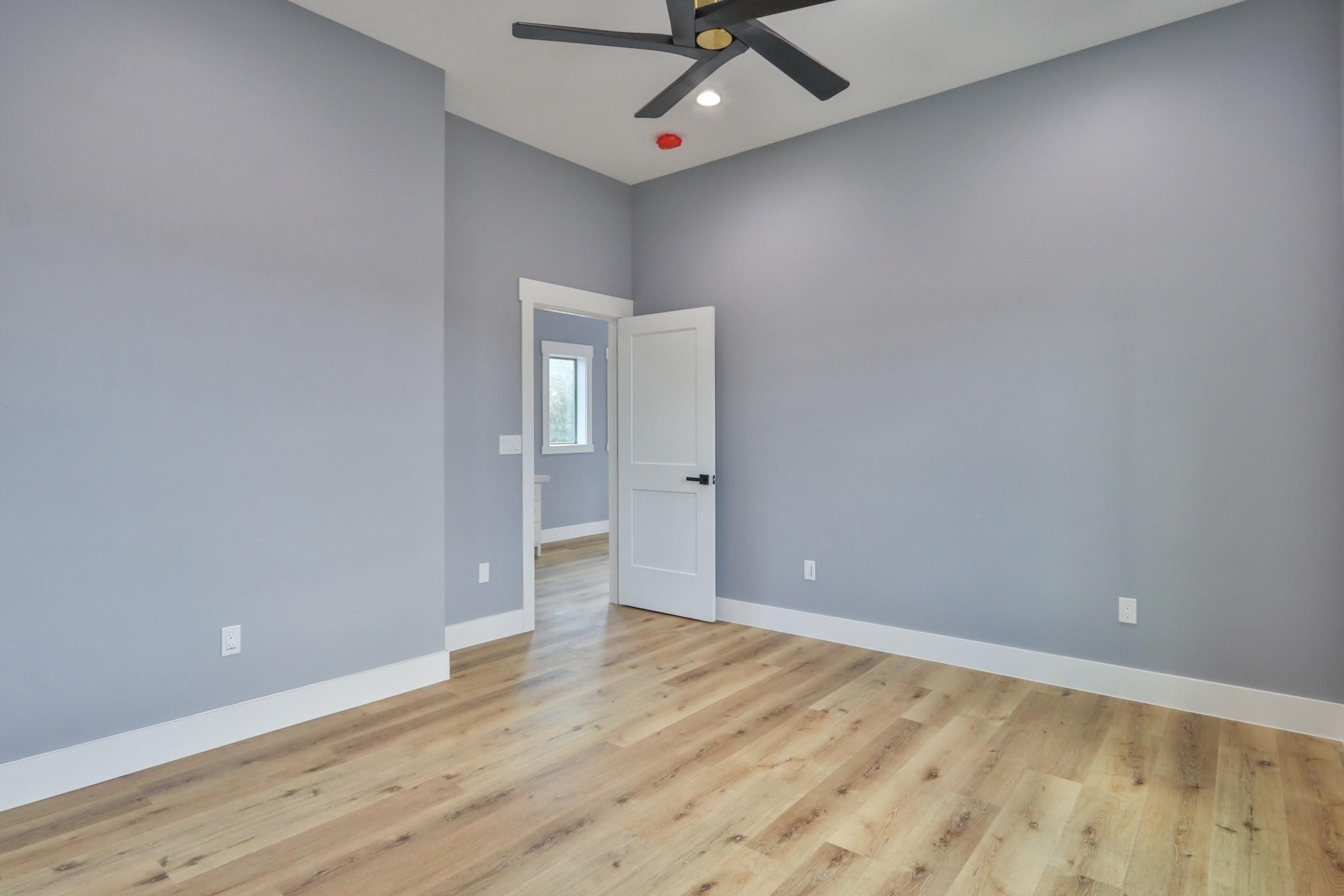 601 Cottage Street Houston, TX 77009 - Photo 32 of 48 1st bedroom 2nd floor