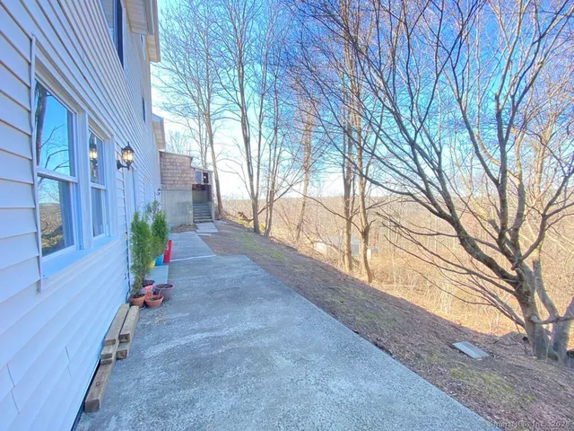 $2,600 | 5 Hillside Drive, Unit A, New Fairfield, CT 06812