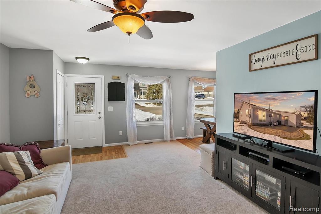3677 Dearborn Avenue Rochester Hills, MI 48309 - Photo 9 of 28