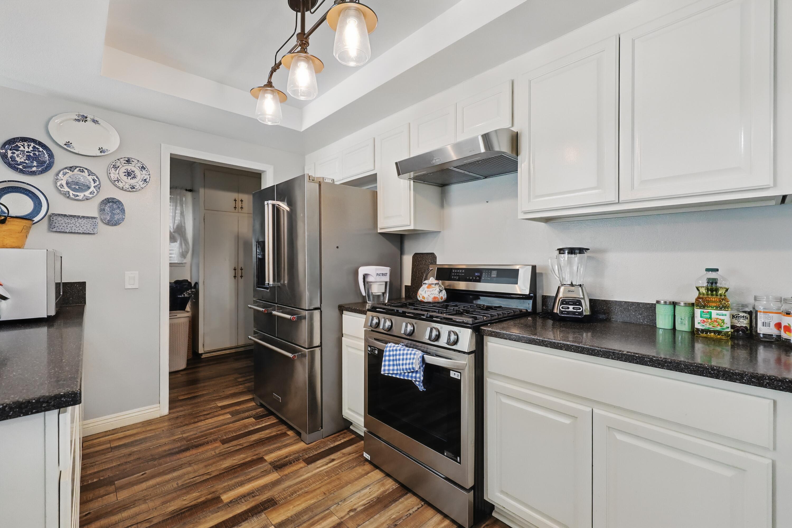 42836 Cinema Avenue Lancaster, CA 93534 - Photo 11 of 36 Photo_004