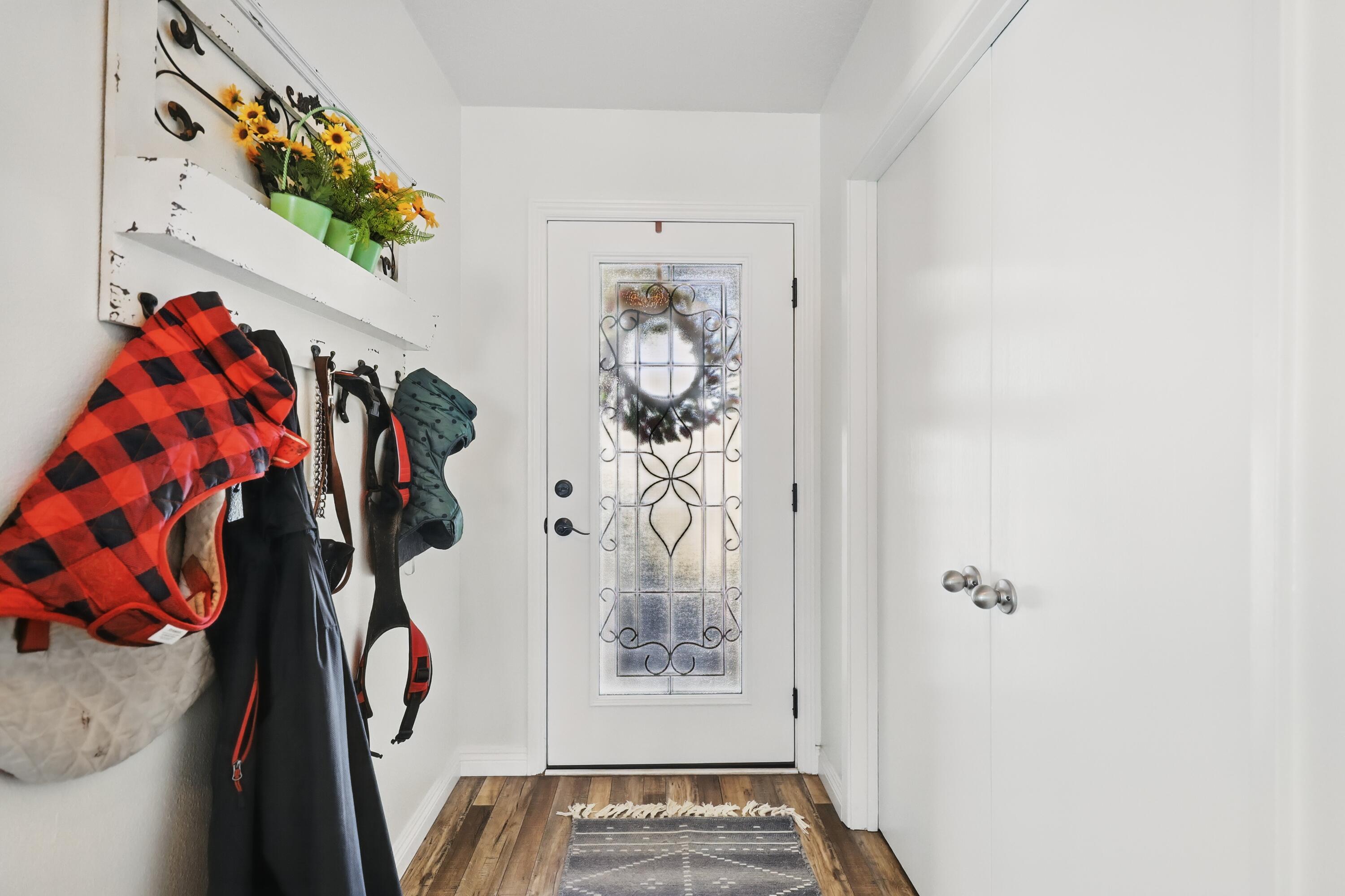 42836 Cinema Avenue Lancaster, CA 93534 - Photo 3 of 36 Photo_017