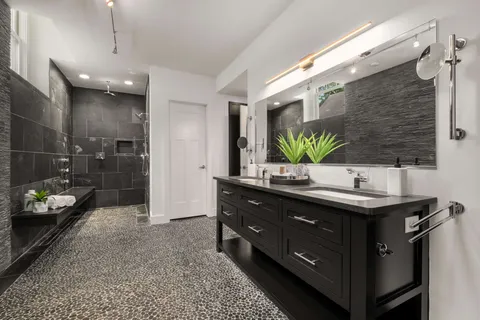 $1,400,000 | 404 Taylor Street, Nashville, TN 37208