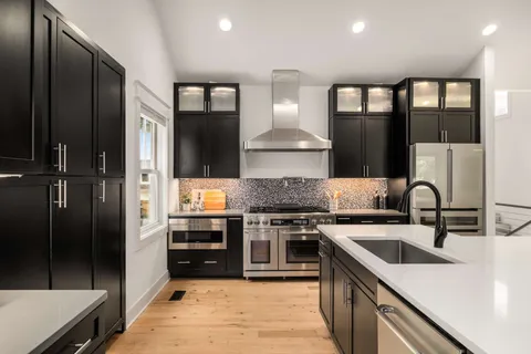 $1,400,000 | 404 Taylor Street, Nashville, TN 37208