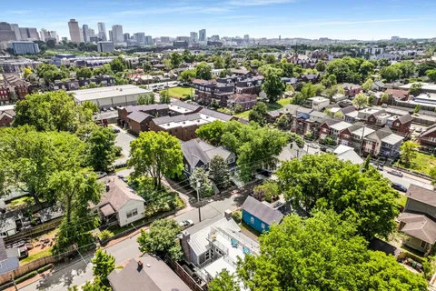 $1,400,000 | 404 Taylor Street, Nashville, TN 37208