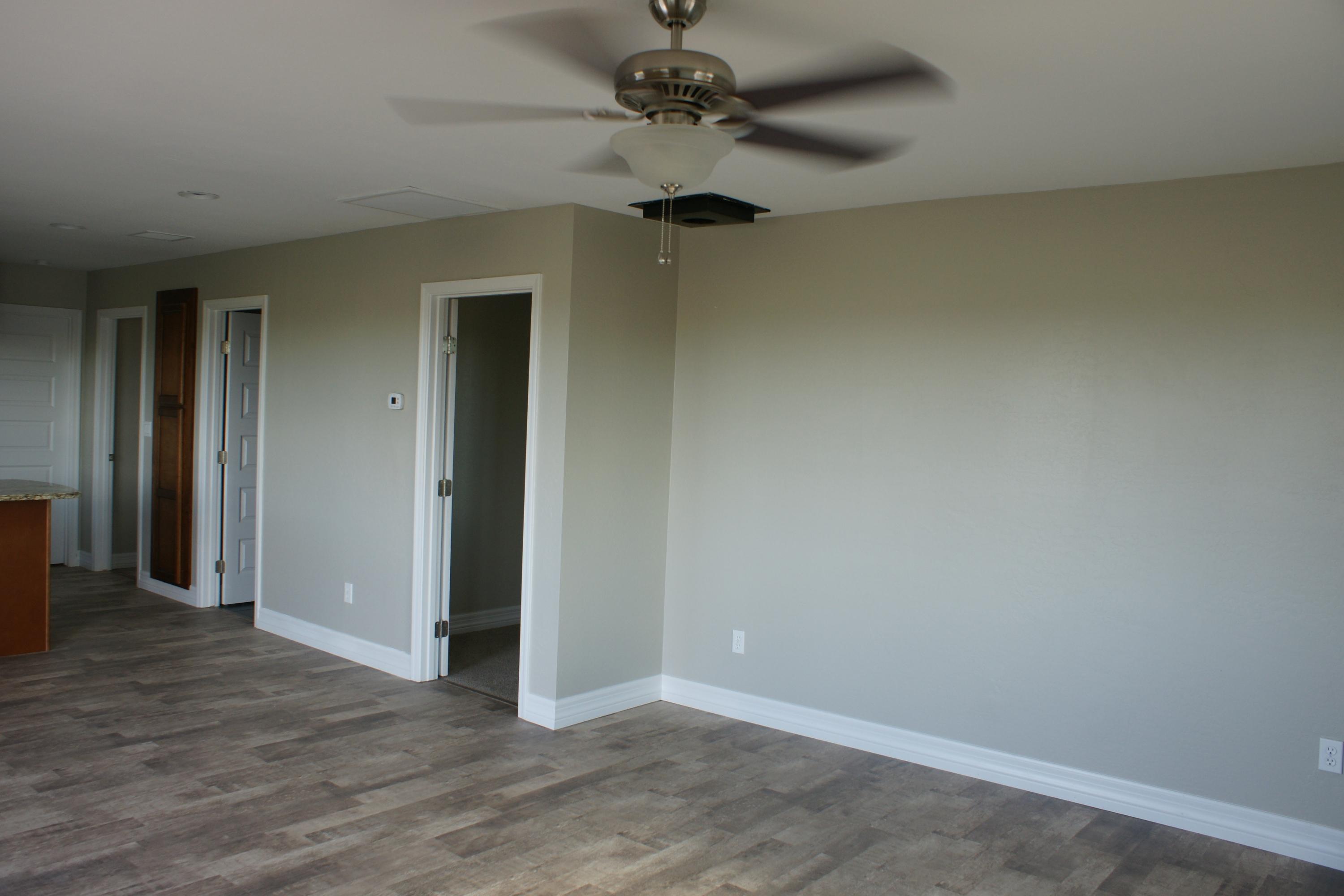 233 1/2 Pinedale Road Taylor, AZ 85939 - Photo 4 of 21 Gallery Image 4