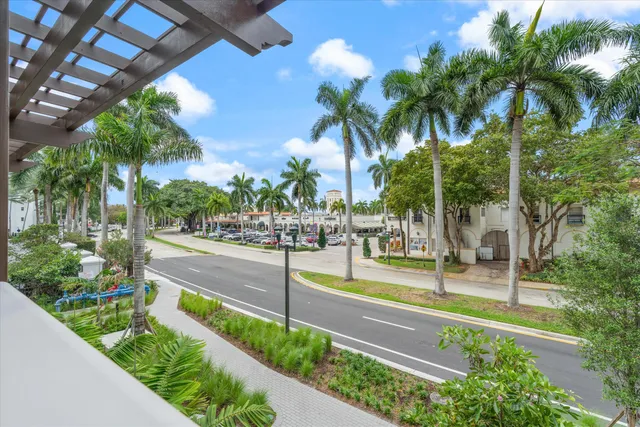 $15,000 | 220 Southeast Mizner Boulevard, Unit 409, Boca Raton, FL 33432