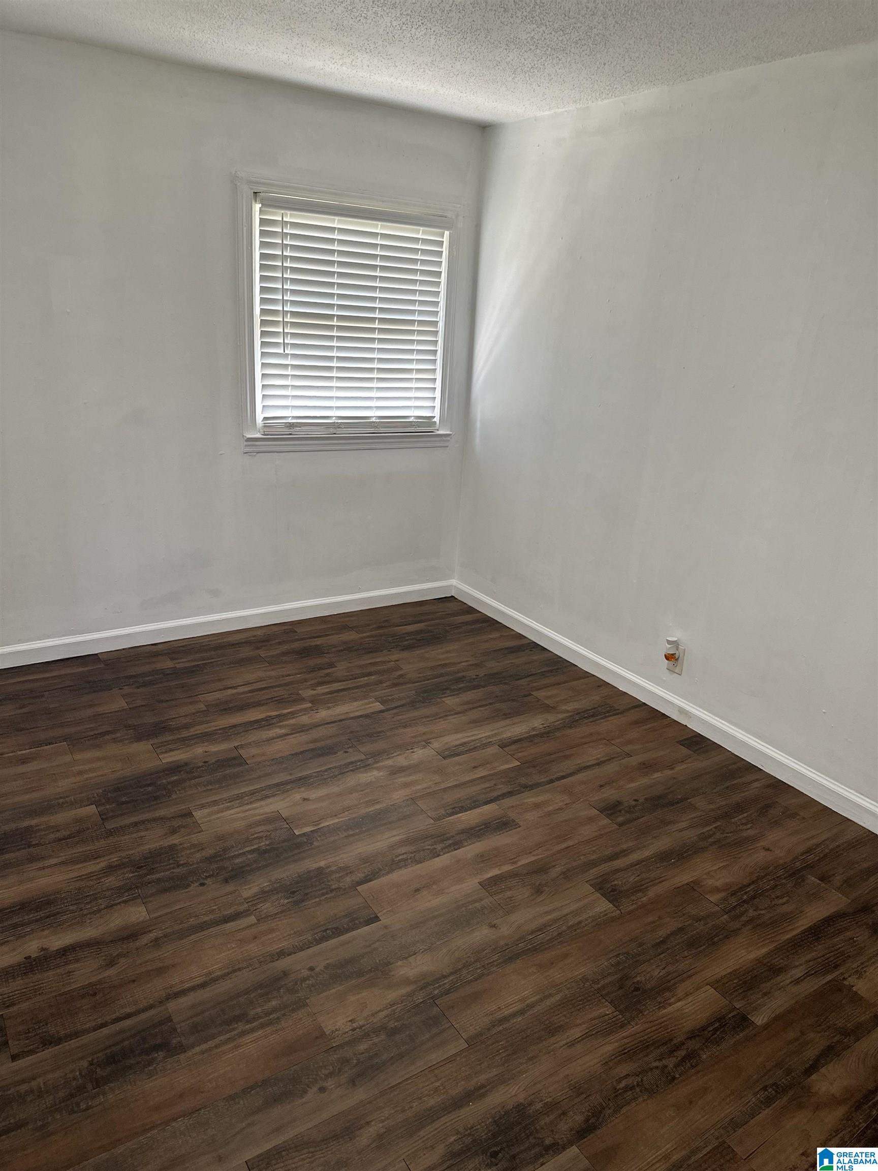 720 23rd Street Southwest Birmingham, AL 35211 - Photo 9 of 12