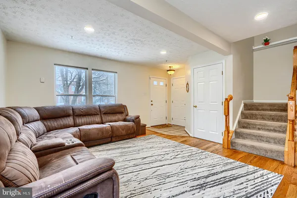 $379,900 | 10 Bluestem Court, Owings Mills, MD 21117