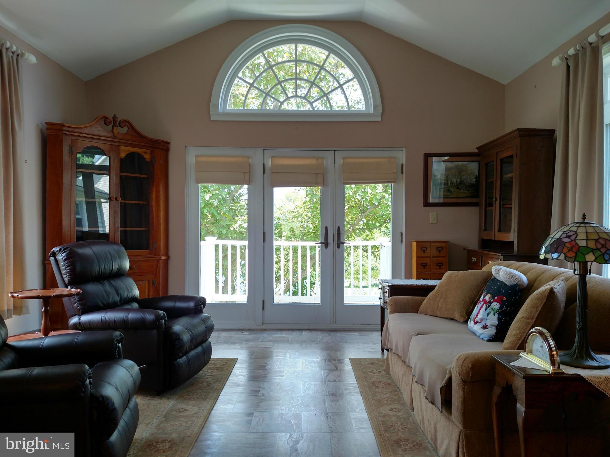 7956 McKaig Road Frederick, MD 21701 - Photo 3 of 18 Family Room