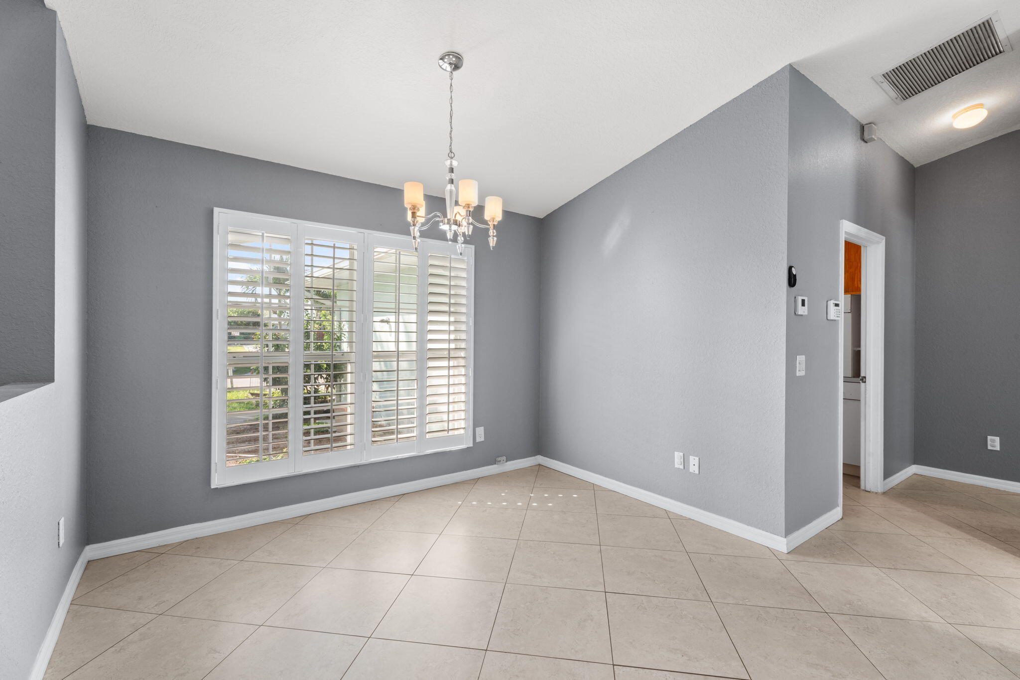 4302 Southwest Appleseed Road Port St. Lucie, FL 34953 - Photo 6 of 30 16-web-or-mls-SMG00485