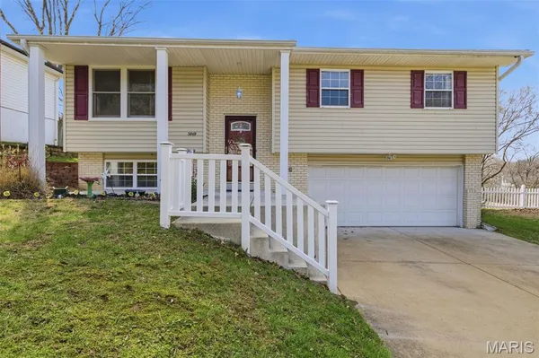 $225,000 | 3869 Crystal Wood Drive, Arnold, MO 63010