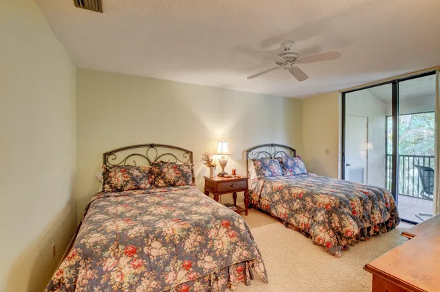 $325,000 | 7861 La Mirada Drive, Boca Raton, FL 33433