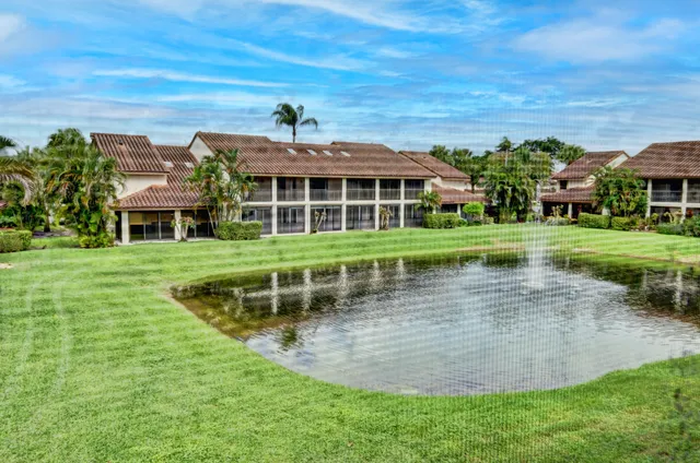 $325,000 | 7861 La Mirada Drive, Boca Raton, FL 33433