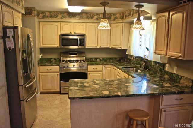 700 South Richman Road St. Clair, MI 48079 - Photo 12 of 39 IMG_1991.jpg