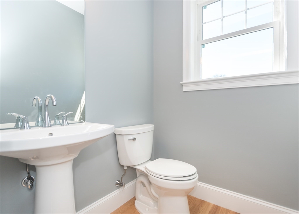 33 Bigelow Road Waltham, MA 02451 - Photo 13 of 41 Gallery Image 13