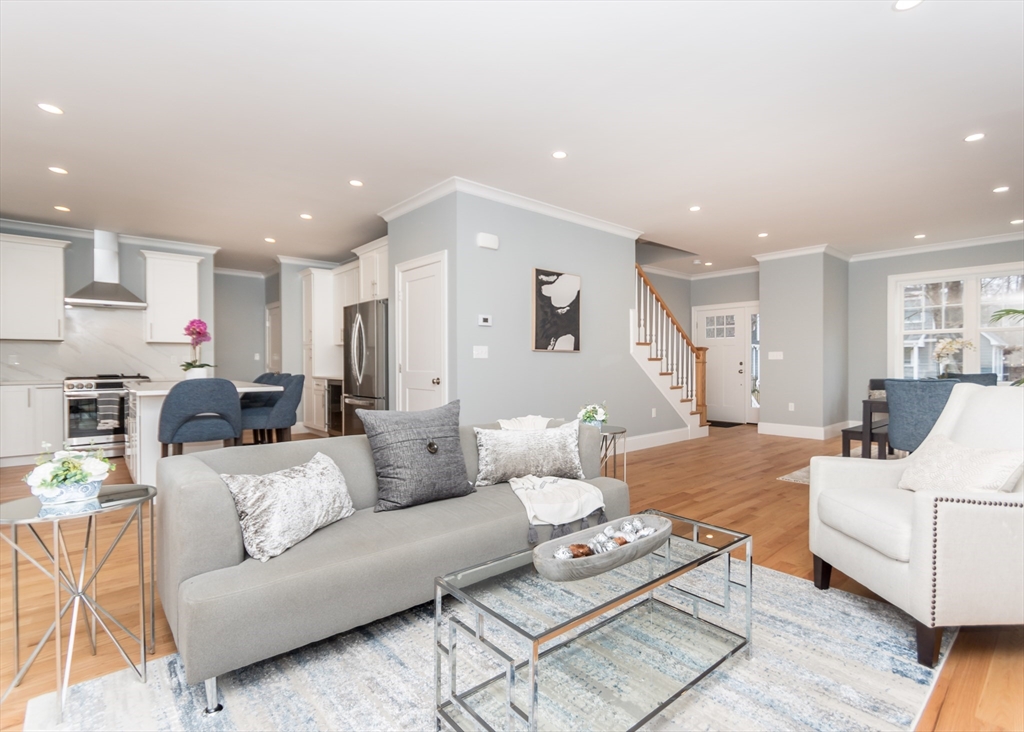 33 Bigelow Road Waltham, MA 02451 - Photo 3 of 41 Gallery Image 3