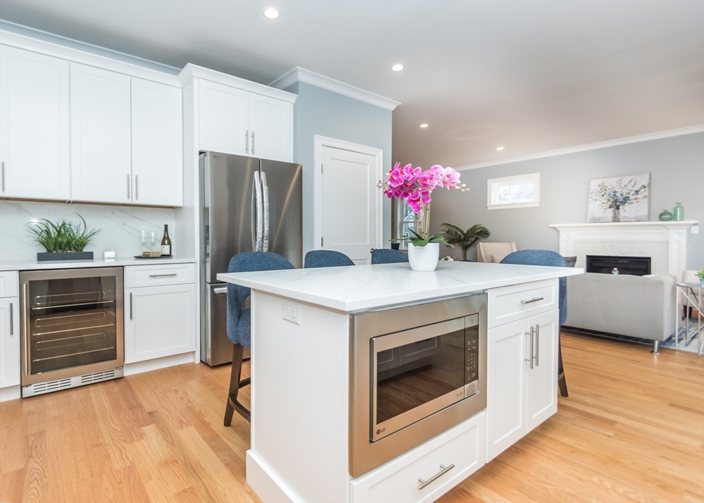 33 Bigelow Road Waltham, MA 02451 - Photo 8 of 41 Gallery Image 8