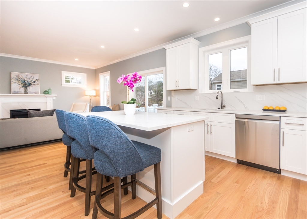33 Bigelow Road Waltham, MA 02451 - Photo 9 of 41 Gallery Image 9