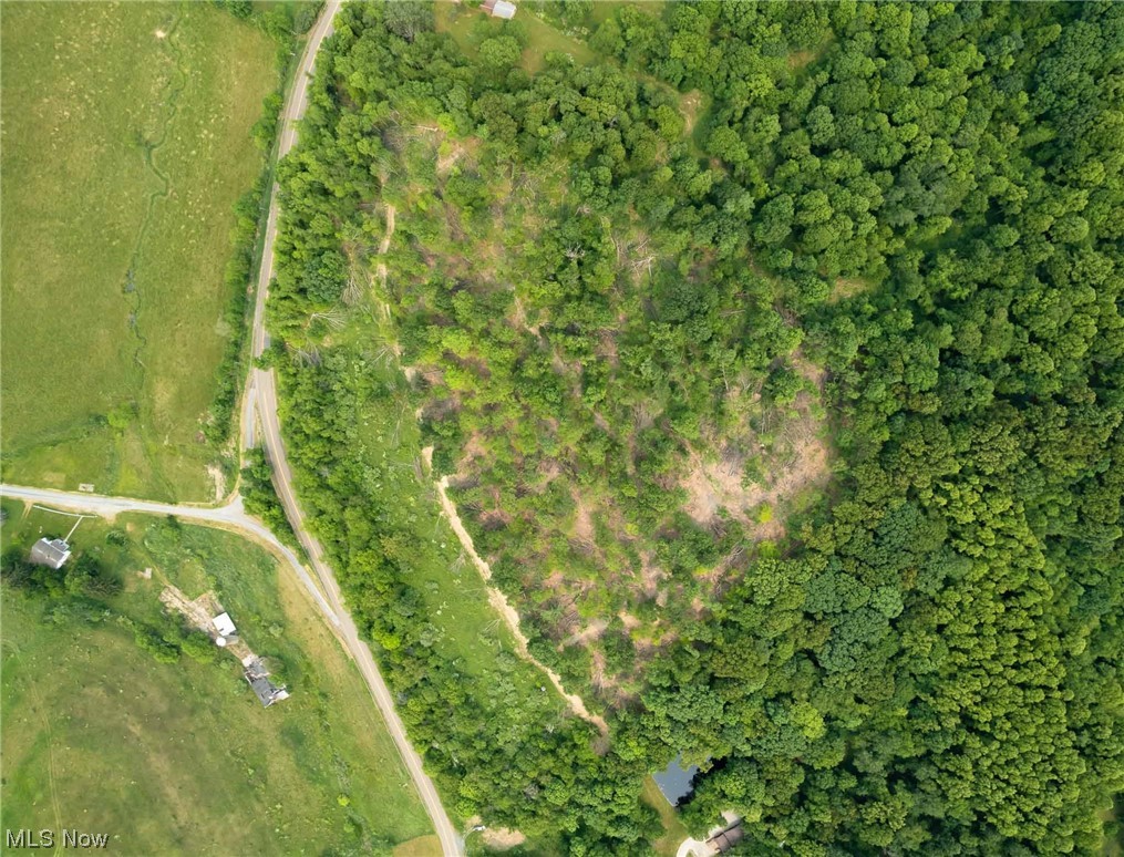 Northeast Gintz Road Dover, OH 44622 - Photo 8 of 14 Gallery Image 8